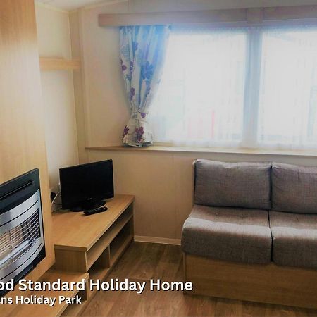 Redwood Standard Holiday Home Мейбълторп Екстериор снимка